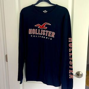 Hollister California Appliquéd Long Sleeve NWOT Navy & Red SALE 2/20